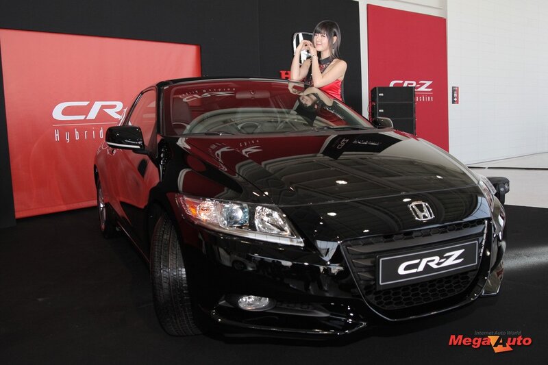 Honda CR-Z Hybrid car display