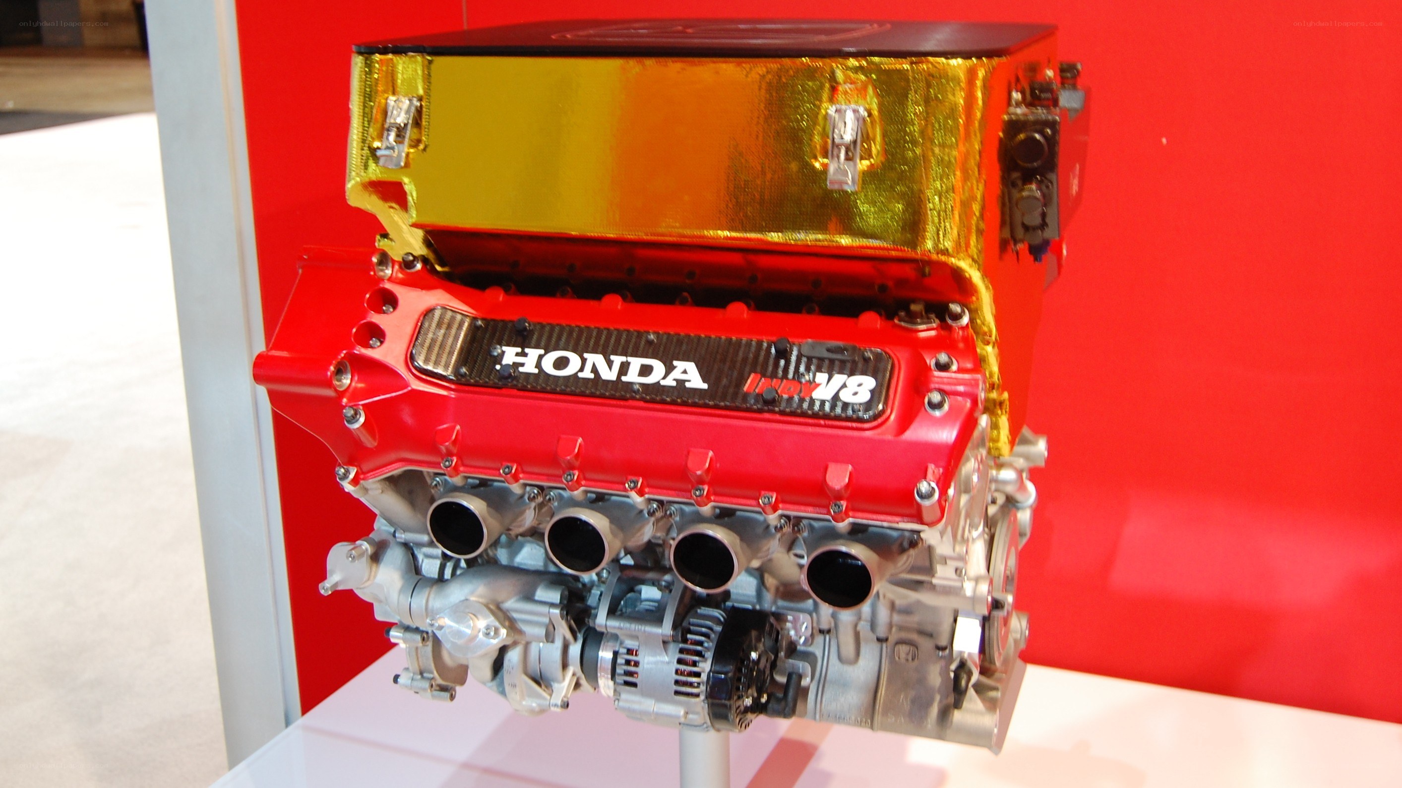 Honda Indy V8 engine
