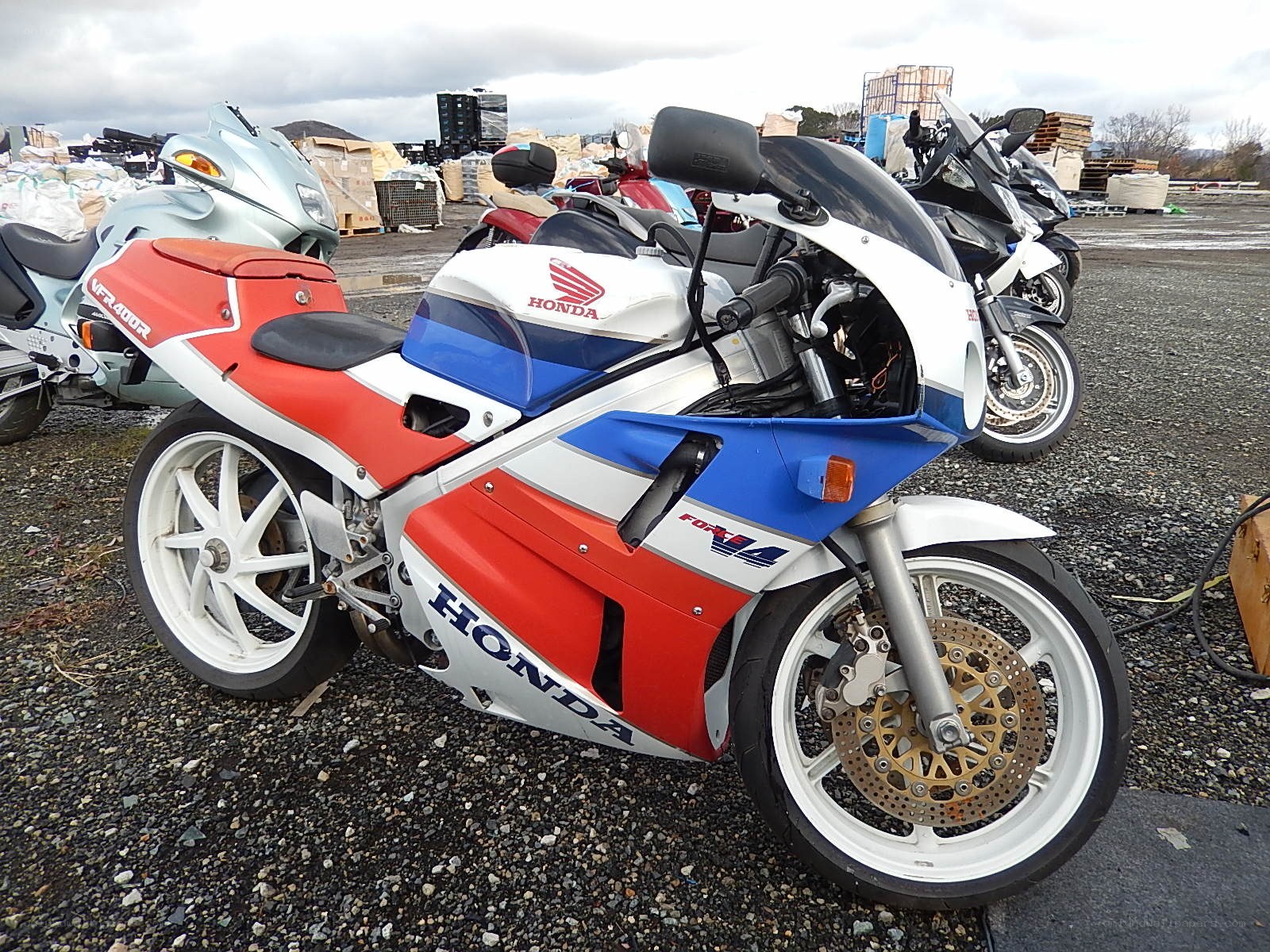 Honda VFR400R motorcycle