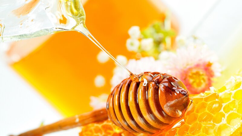 Honey Dripping on Honeycomb — Yellow