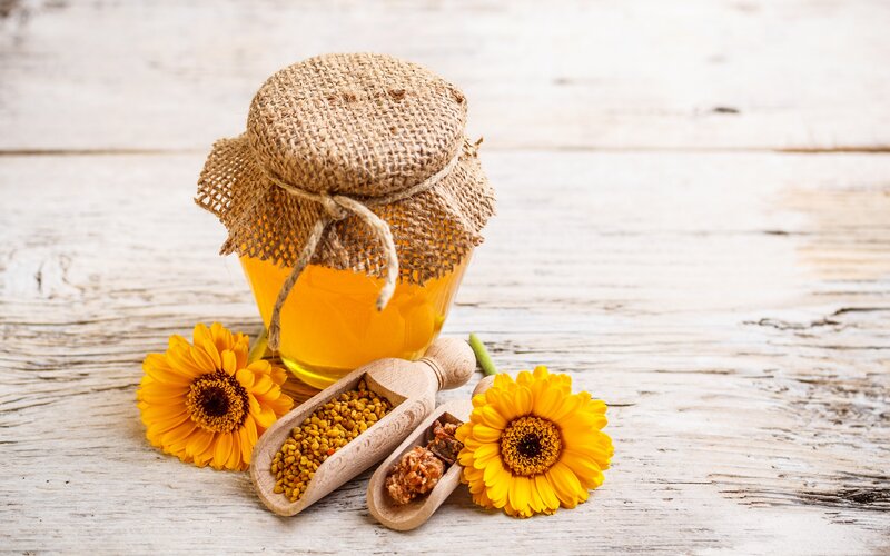 Honey Jar with Flowers — Yellow
