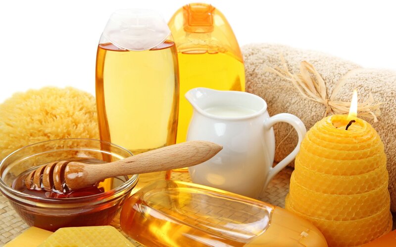 honey spa products and candle