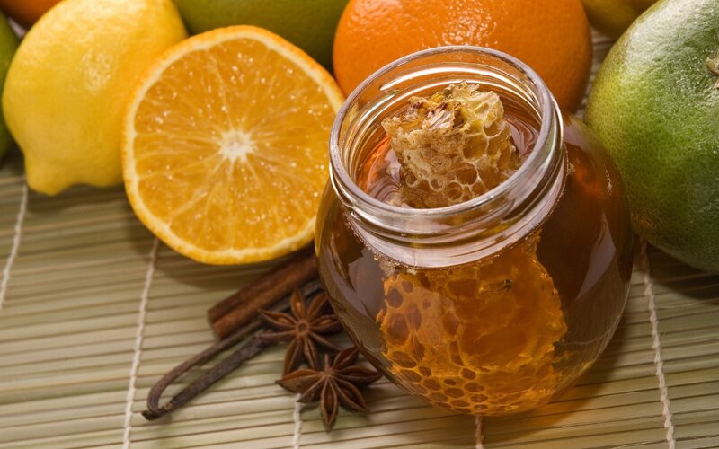 honey with citrus and spices