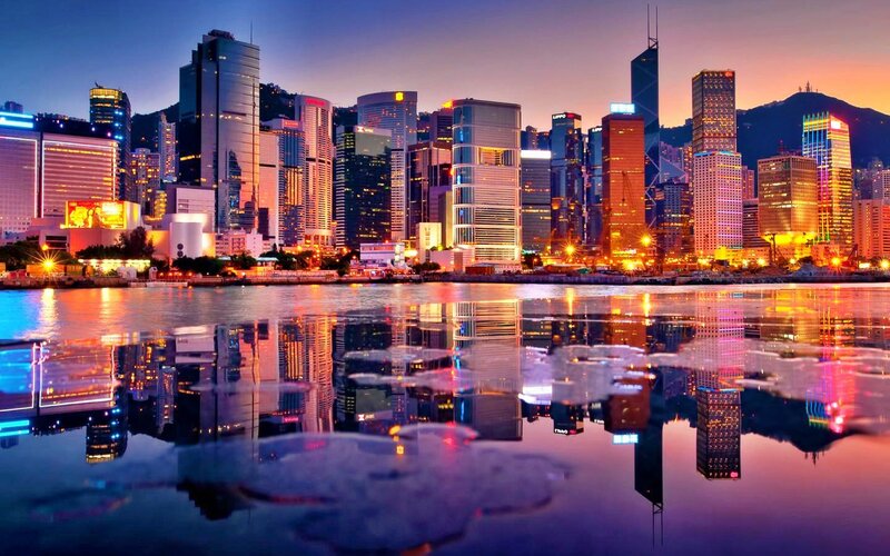 Hong Kong Skyline — Purple, Dramatic