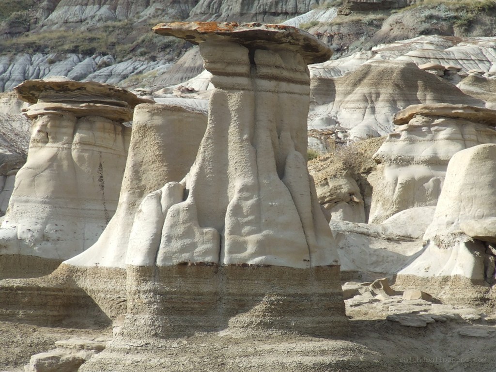 hoodoos in badlands