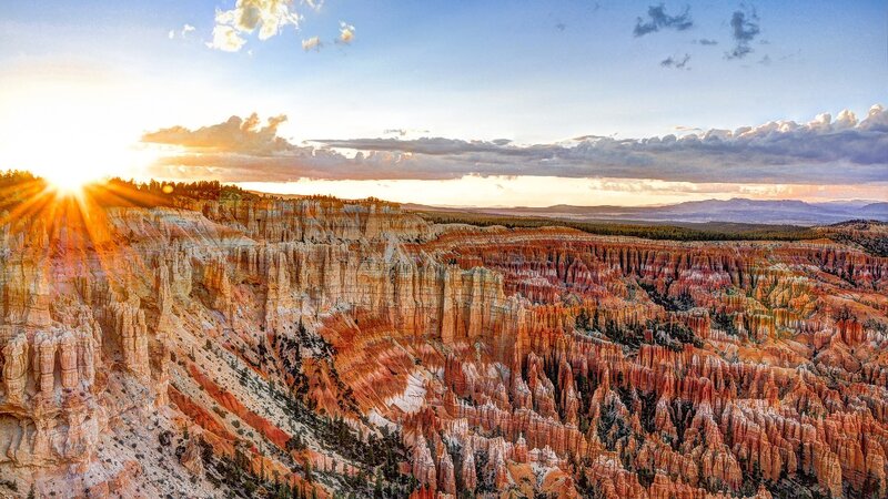Hoodoos in Canyon — Orange, Dramatic, Sunrise