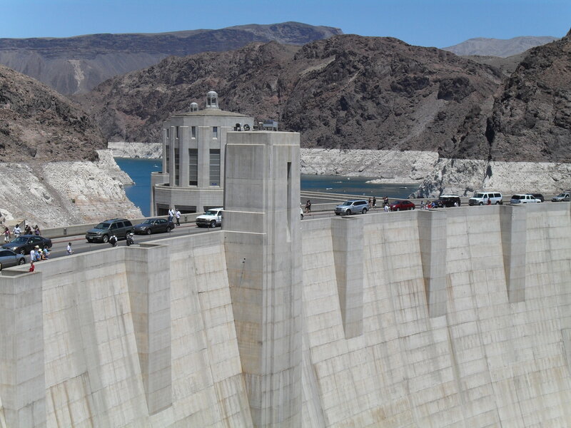 Hoover Dam with vehicles and visitors