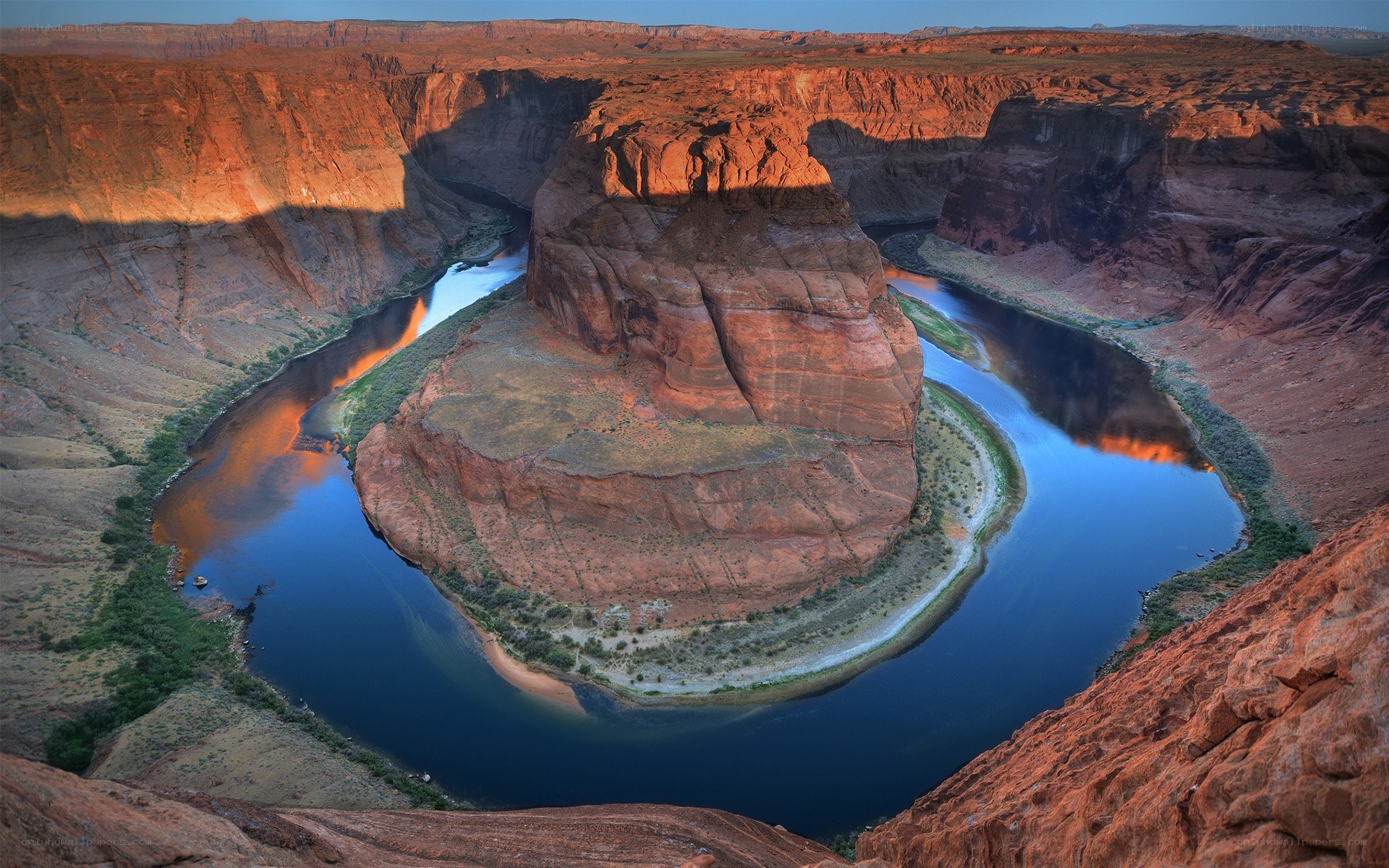 Horseshoe Bend at sunrise