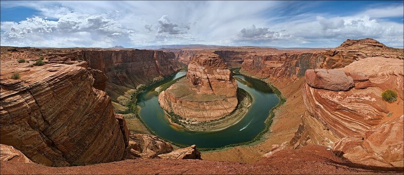 Horseshoe Bend canyon view