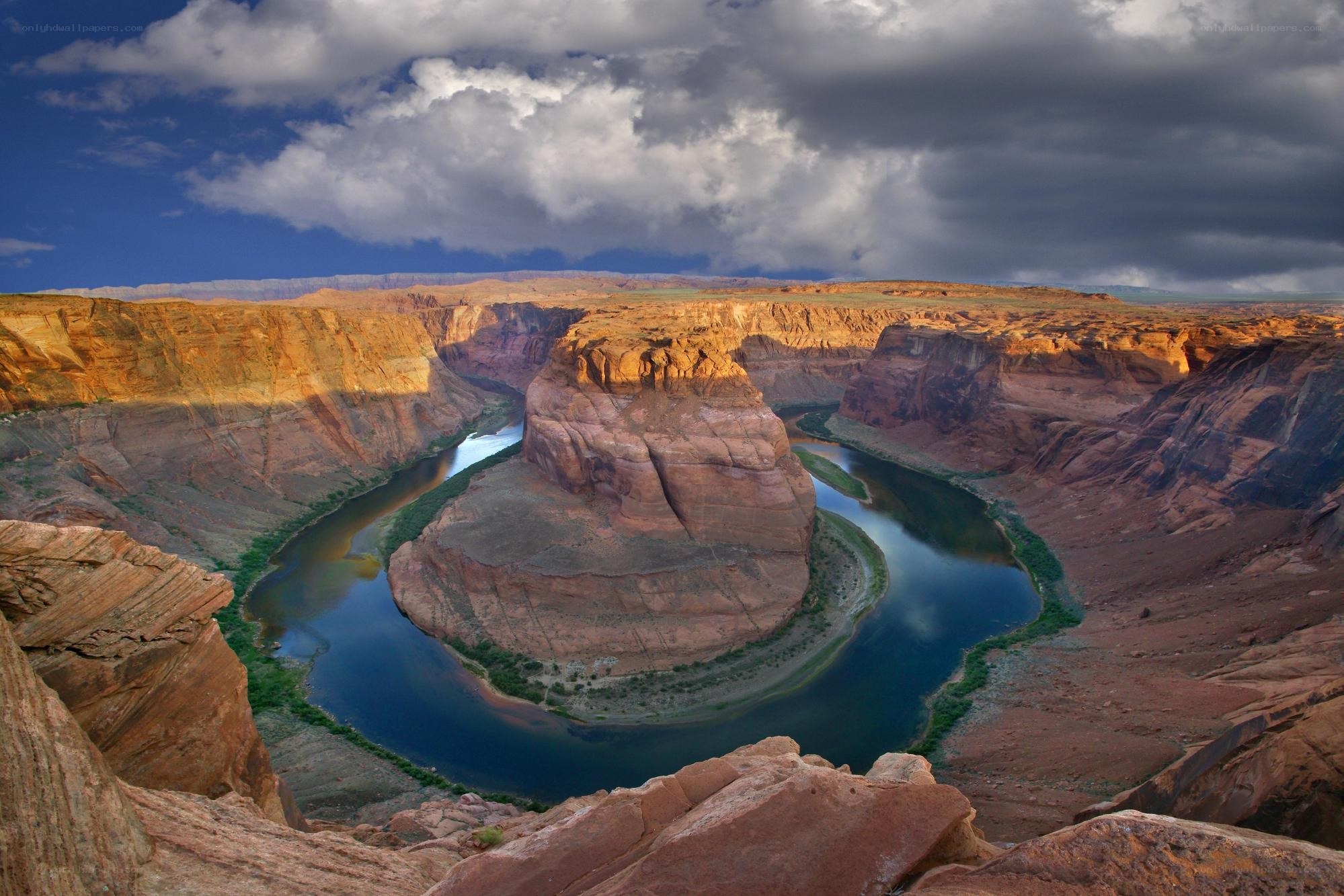 Horseshoe Bend canyon view