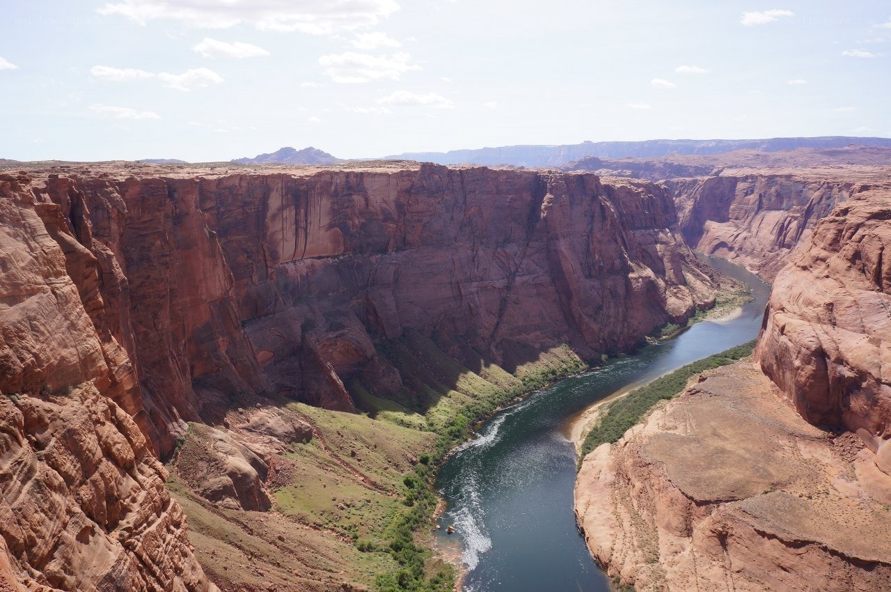 Horseshoe Bend canyon view