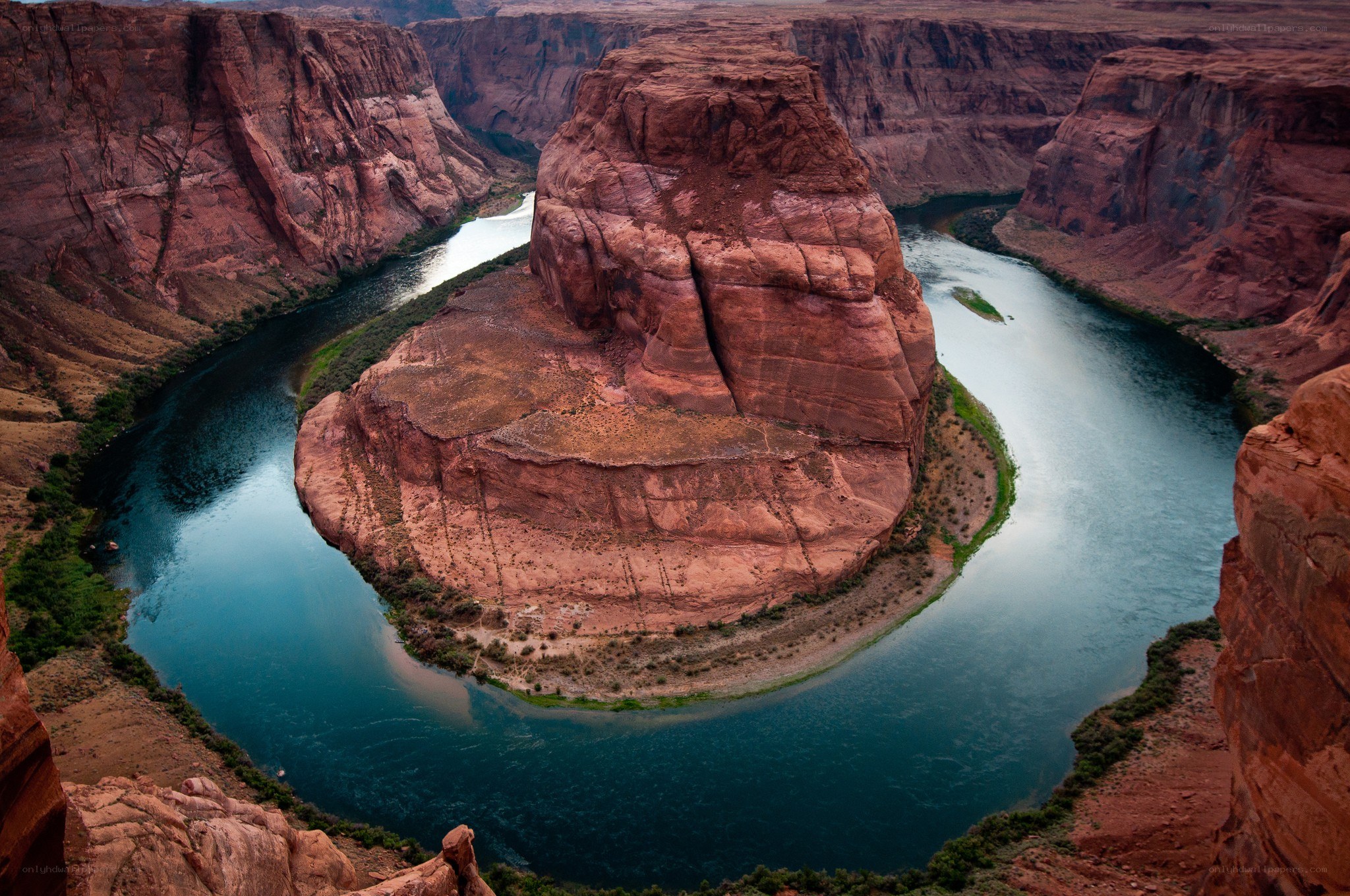 Horseshoe Bend canyon view