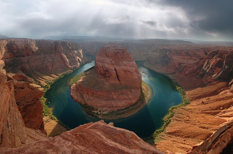 Horseshoe Bend canyon view