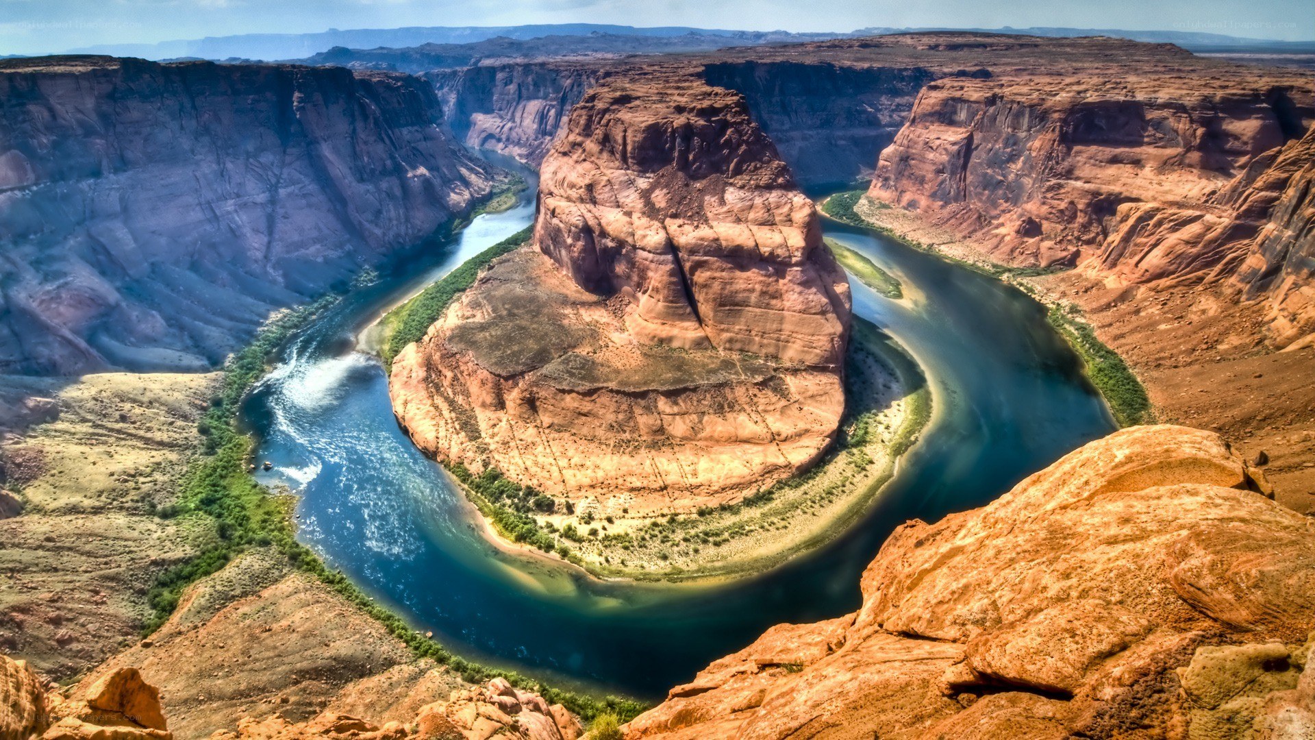 Horseshoe Bend river canyon