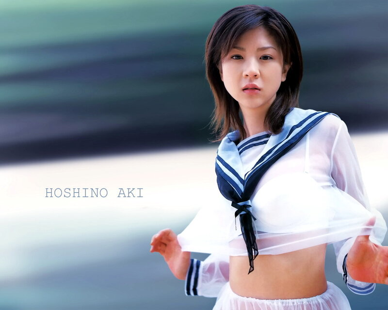 Hoshino Aki in a school uniform