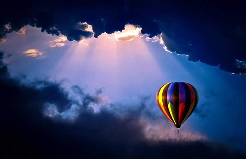 Hot Air Balloon — Blue, Dramatic