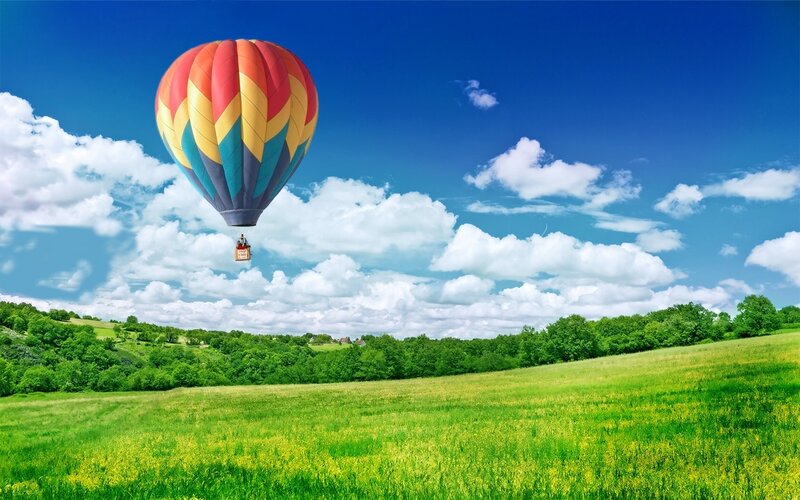 Hot Air Balloon over Field — Green