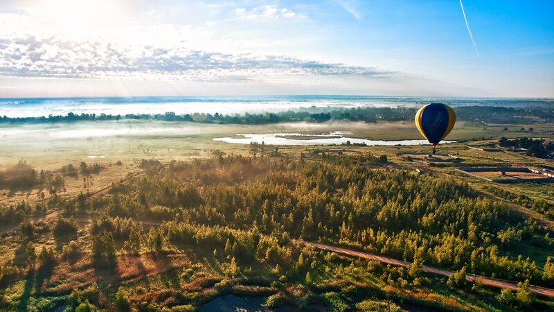 Hot Air Balloon over Fog — Green