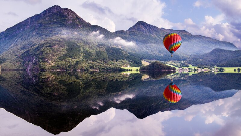 Hot Air Balloon over Lake — Green
