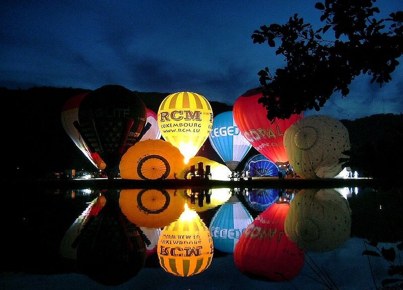 Hot Air Balloons at Night — Yellow, Serene