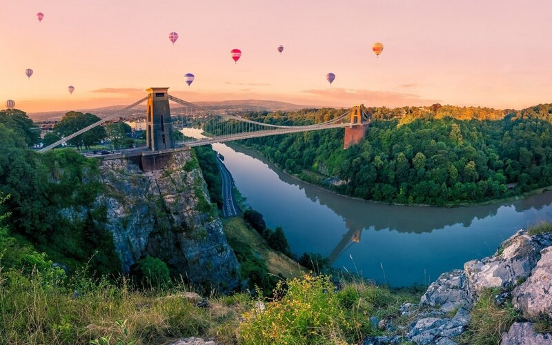 Hot Air Balloons over Bridge — Pink
