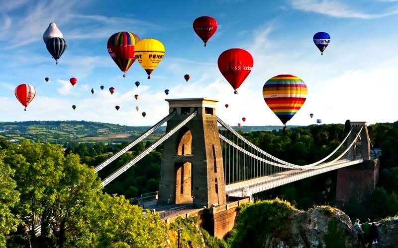 Hot air balloons over Clifton Suspension Bridge