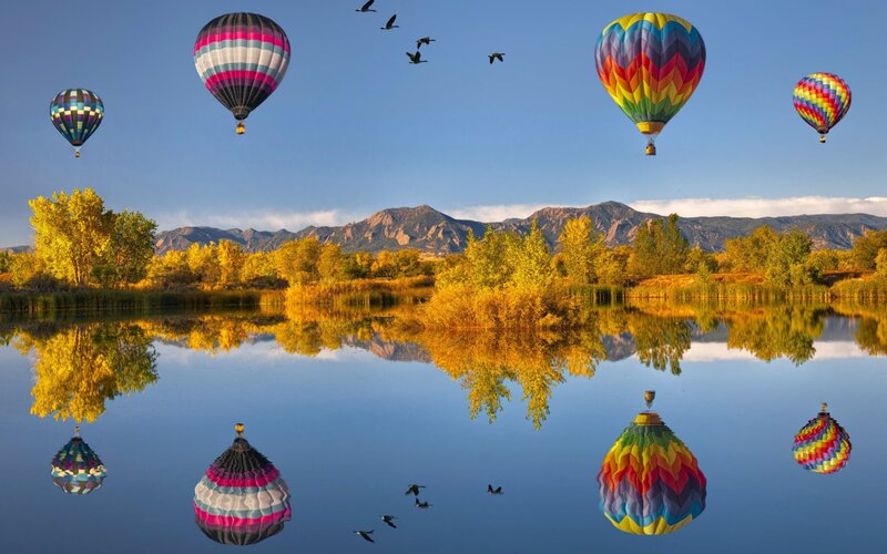 Hot Air Balloons over Lake — Morning