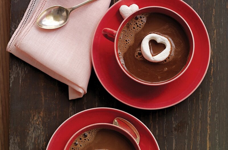 Hot Chocolate with Marshmallows — Red