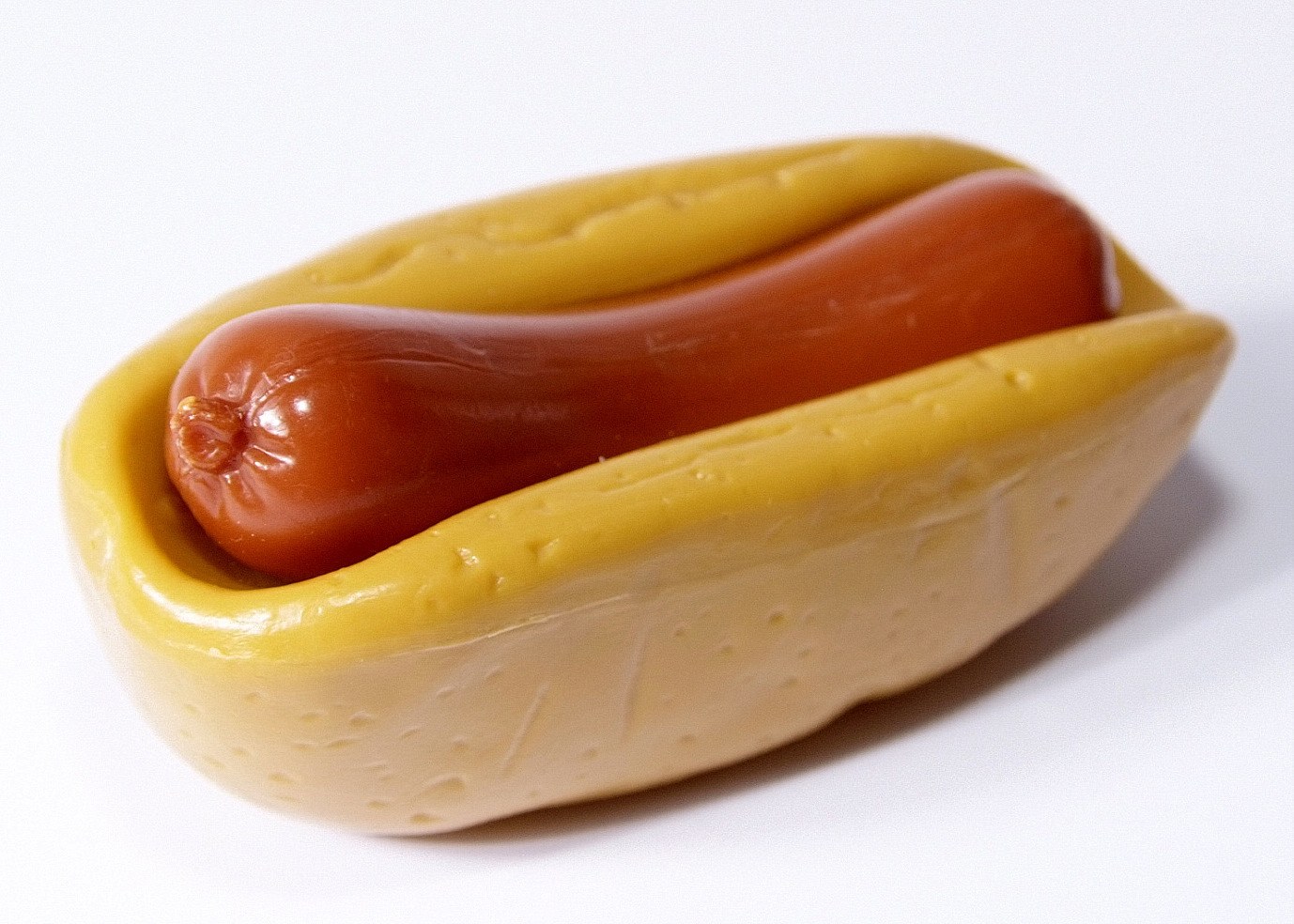 hot dog in a bun