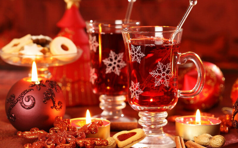 Hot Drink with Cookies — Red