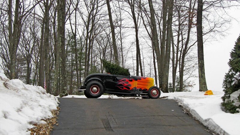 Hot Rod with Christmas Tree