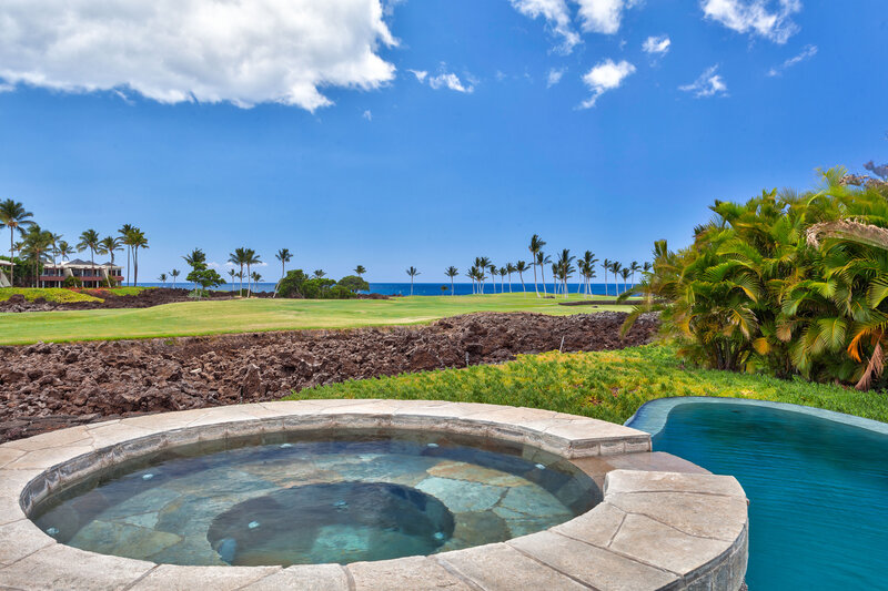 Hot Tub Overlooking Ocean