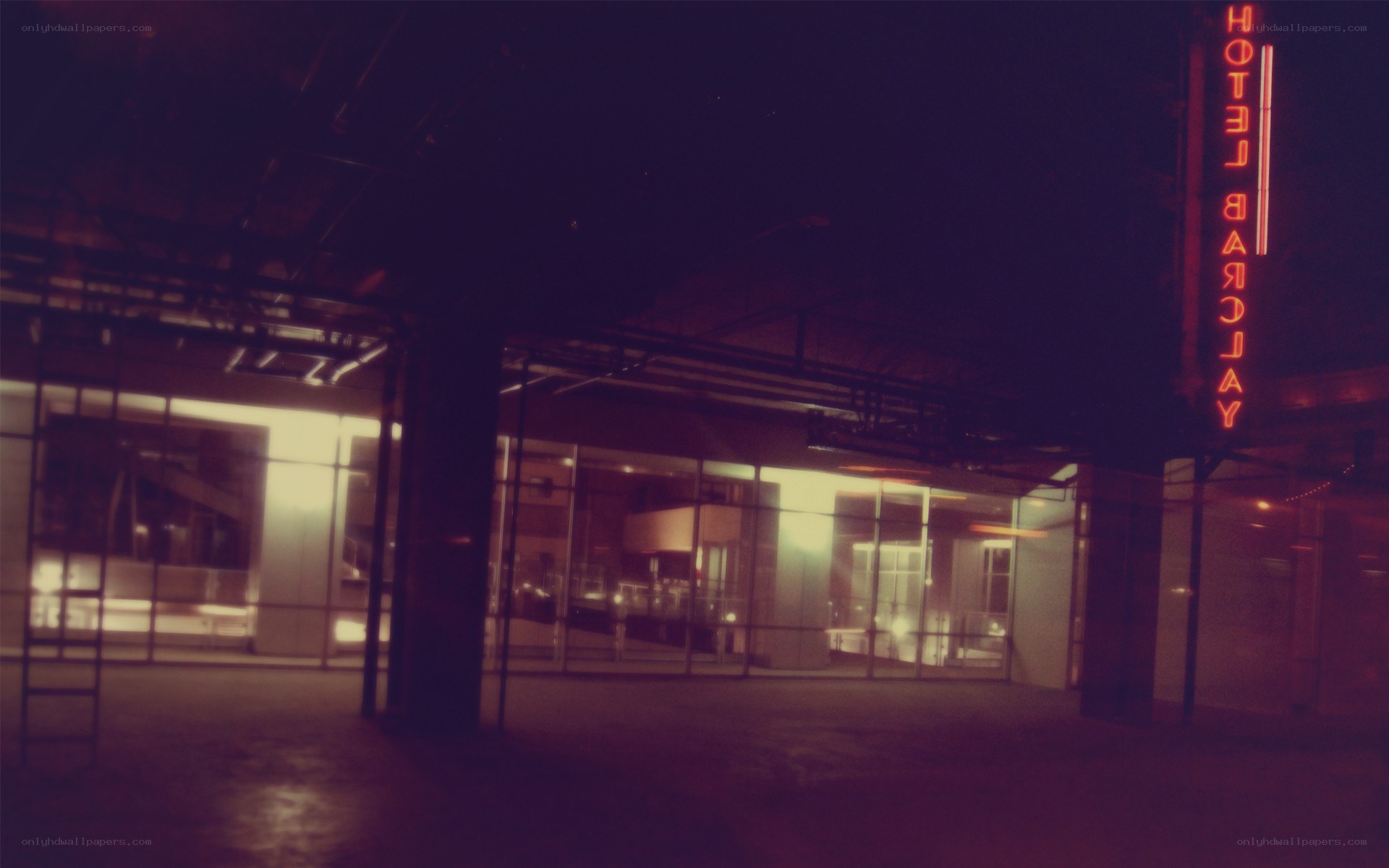 Hotel Barclay at night