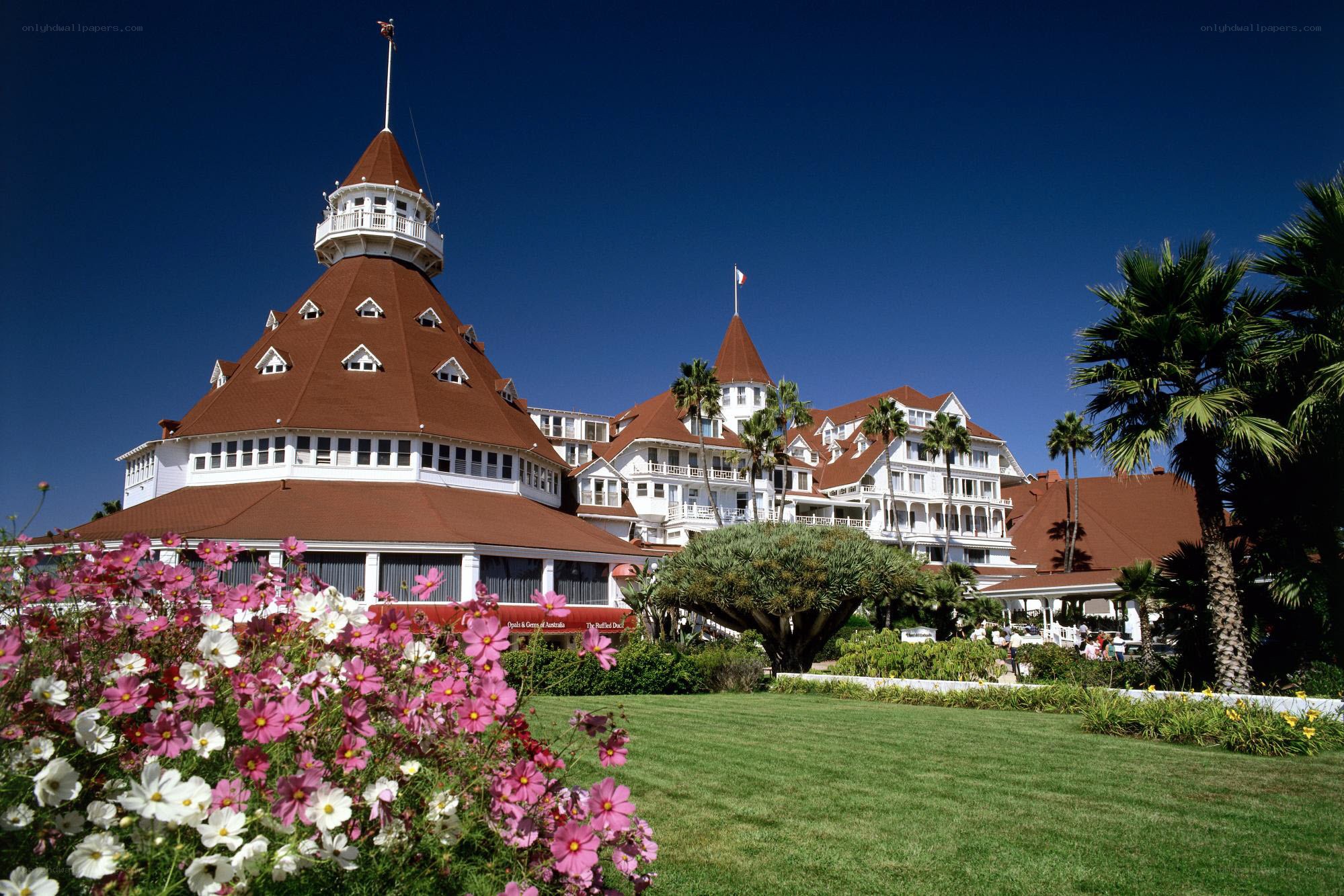 Hotel del Coronado with flowers