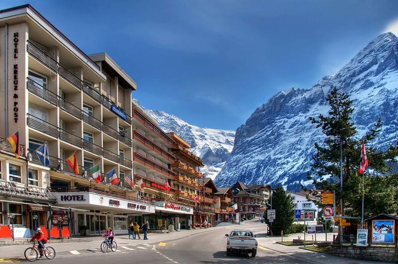 Hotel in Mountain Town