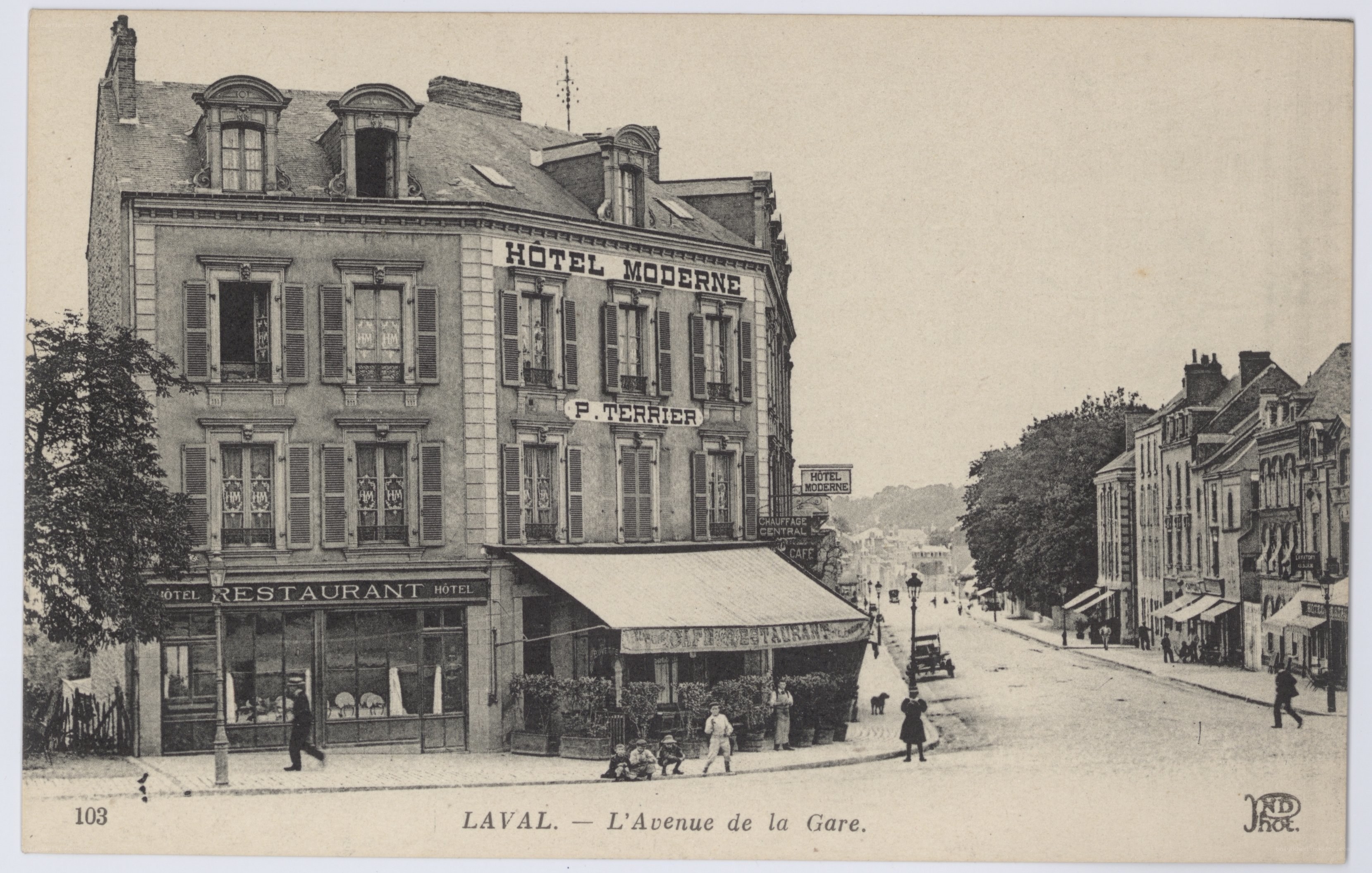 Hotel Moderne in Laval
