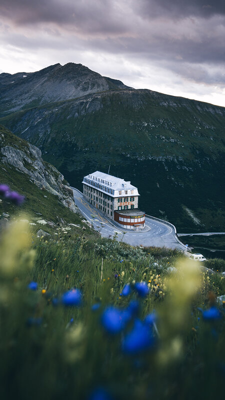Hotel on Mountain Road