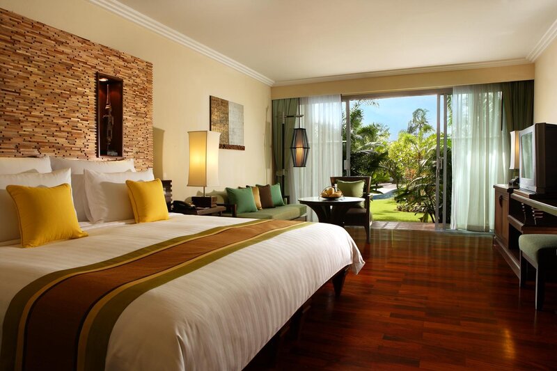 Hotel Room with Bed — Brown