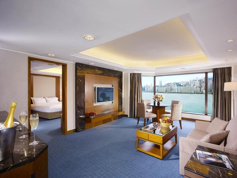 Hotel Suite with City View