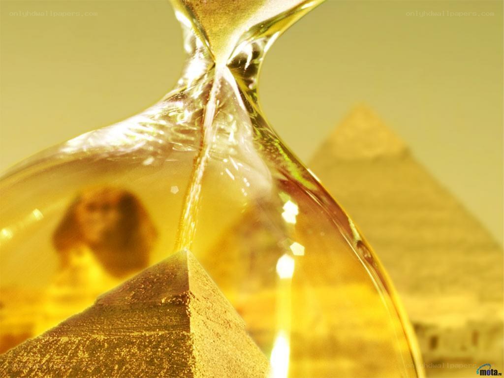 hourglass with pyramids