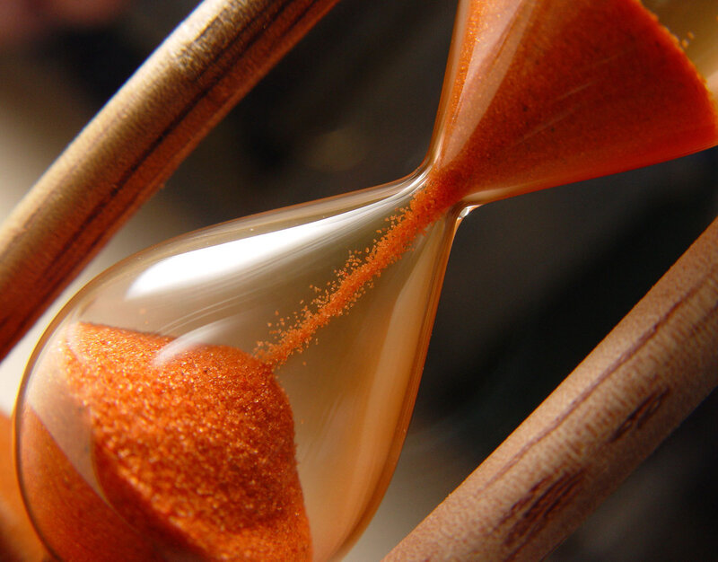 Hourglass with Sand — Orange