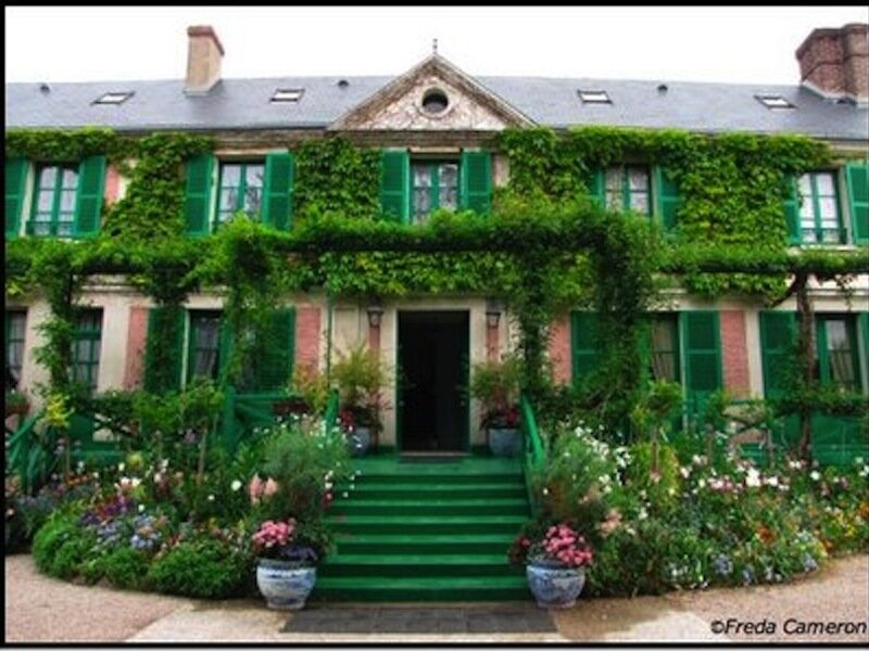 House Covered in Ivy — Green
