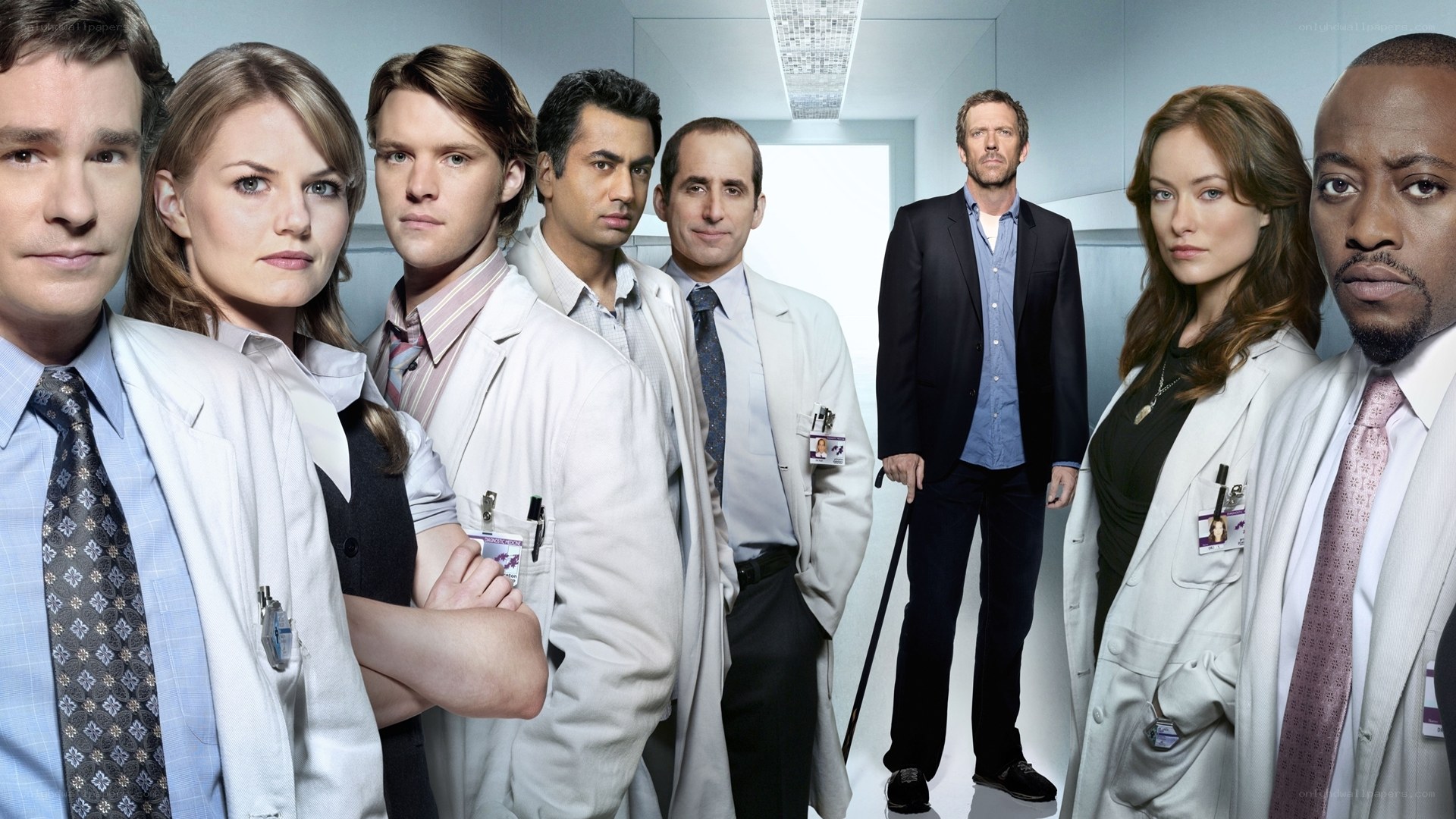 House M.D. cast group shot