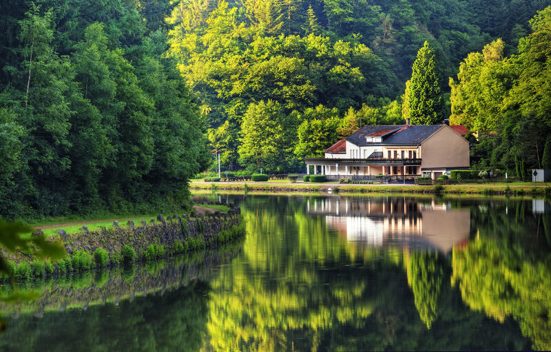 House on Lake Shore — Green, Serene
