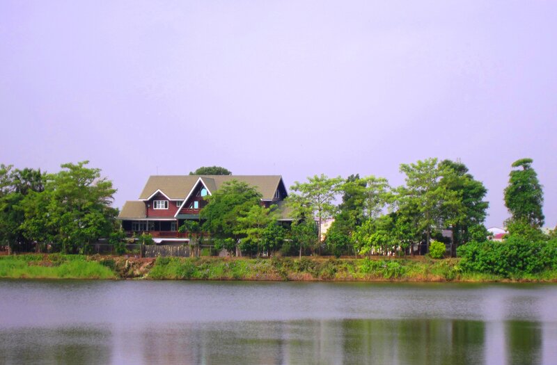 House on Lakeside