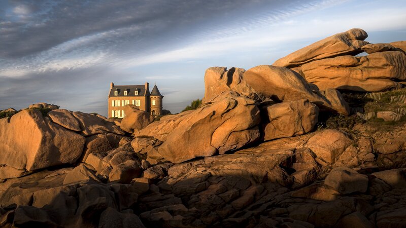 House on Rocky Coast — Brown