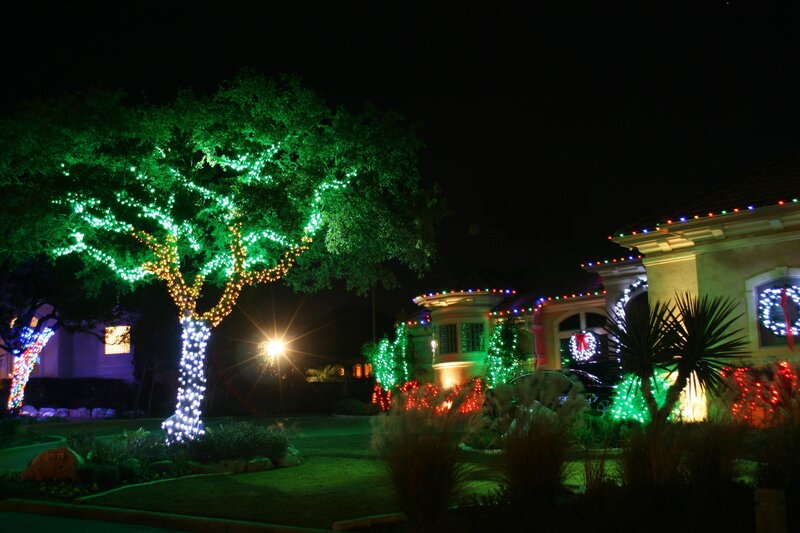 House with Holiday Lights — Green, Festive