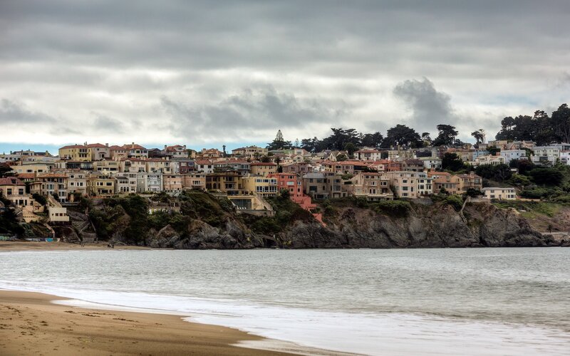 Houses on a Cliff — Gray