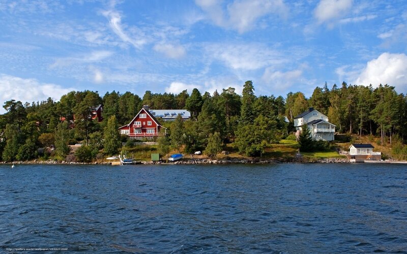 Houses on Lakeside