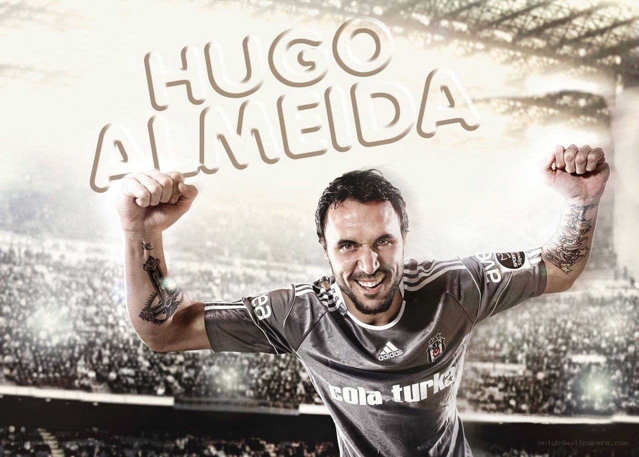 Hugo Almeida celebrates